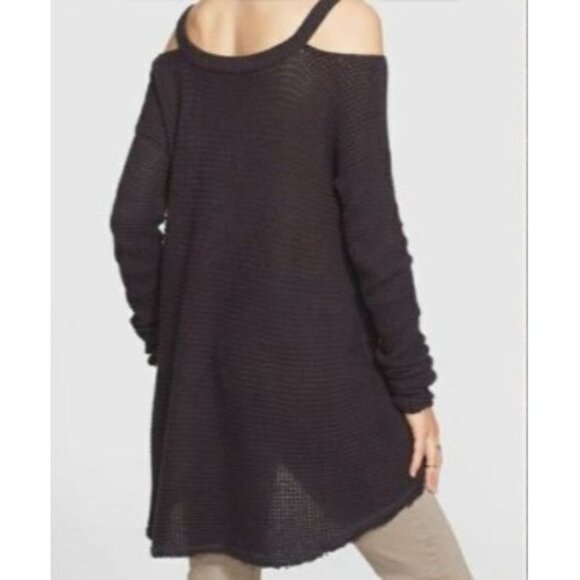 Free People Waffle Knit Cold Shoulder Sweater Gray Asymmetrical Pullover XS - Picture 2 of 10